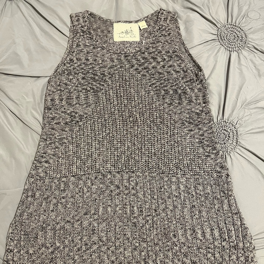 Angel Of The North Gray Ribbed Tank Top